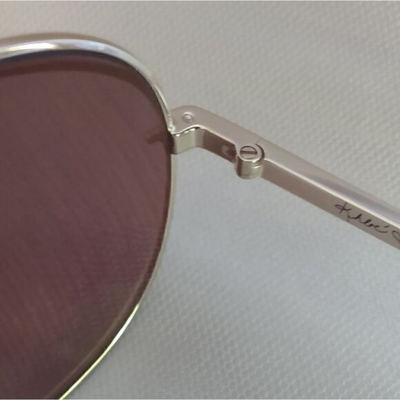 EUC KLOE KARDASHIAN DIFF Eyewear Reflective Lenses Rose Gold Hardware - Picture 4 of 12